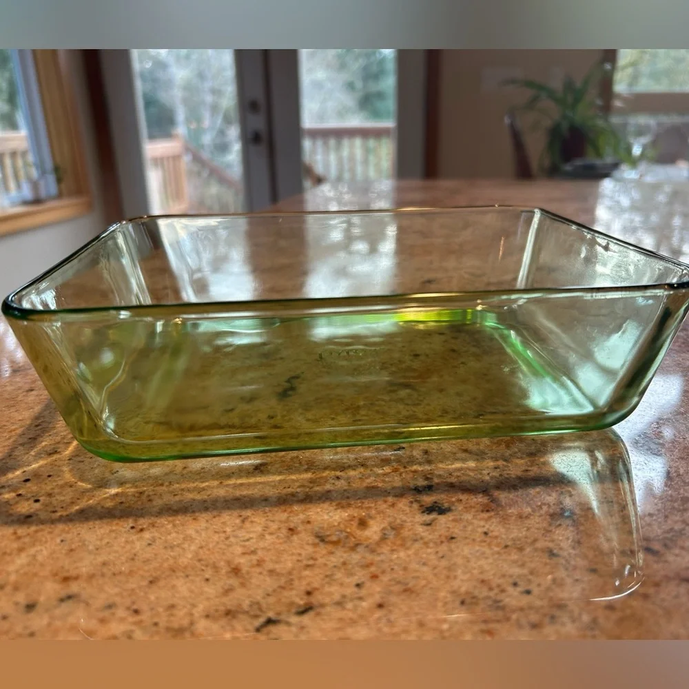 PYREX #7211  8”x6”x2”Translucent Green Glass Baking Dish Made in USA Vintage